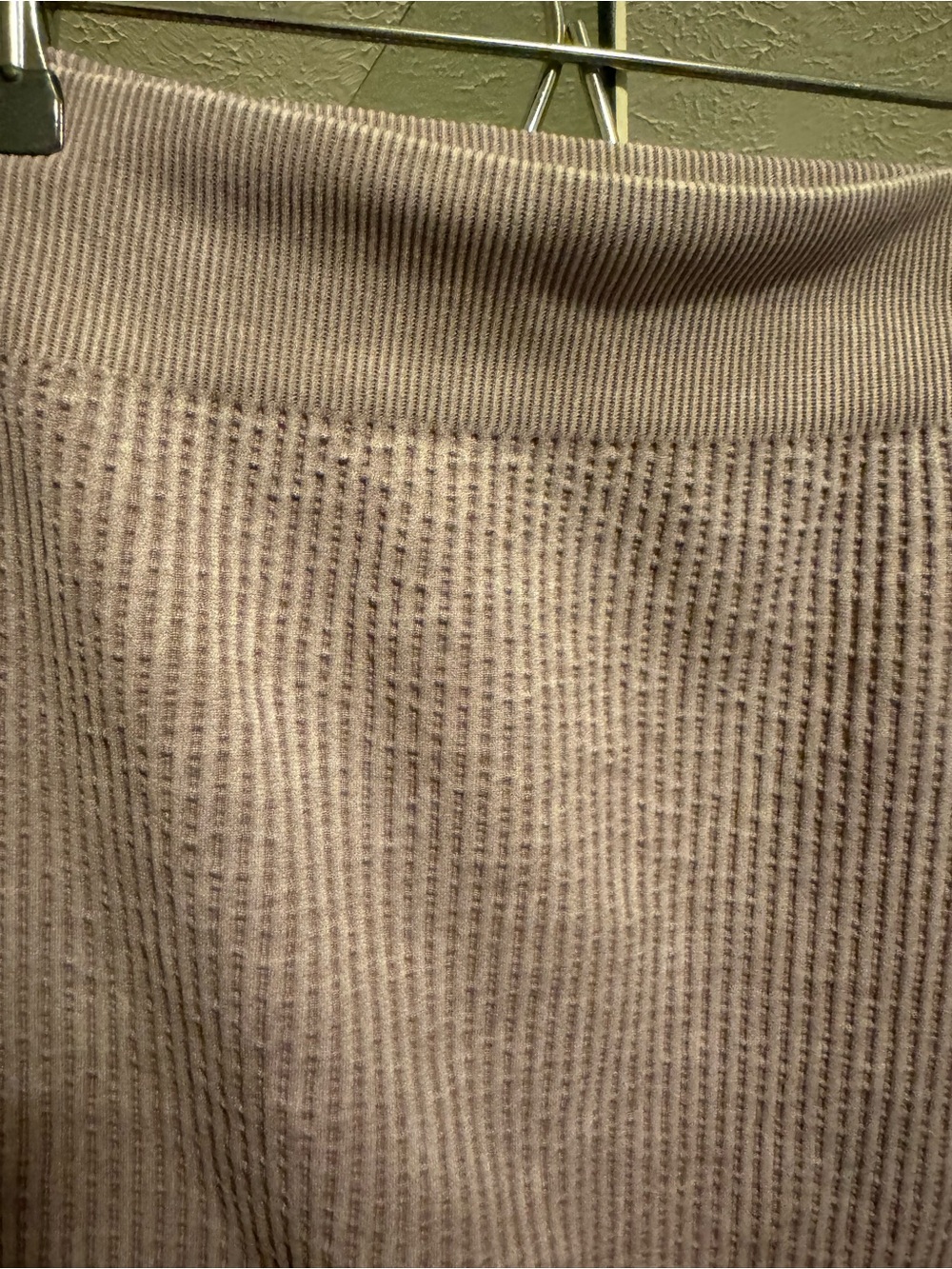 Ribbed Knit shirt size M -AURA BRAND
